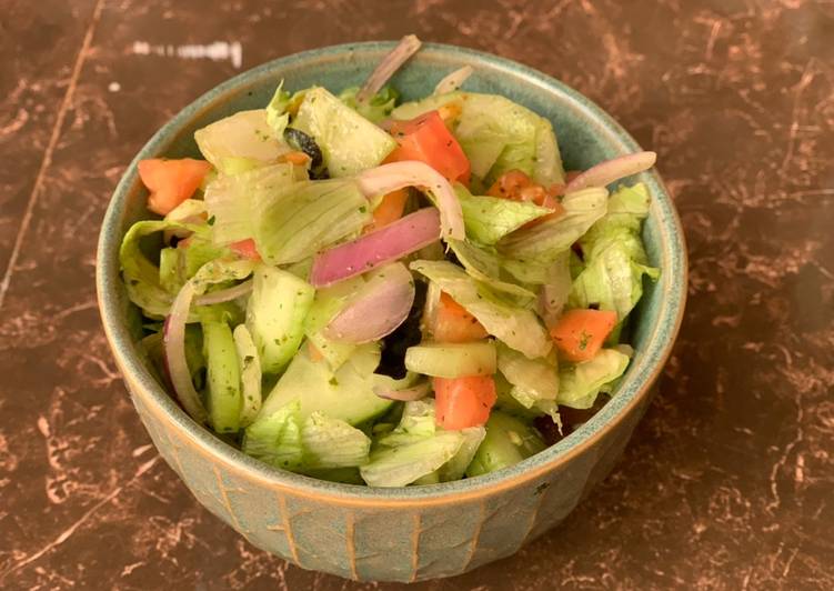 How to Make Favorite Greens Salad