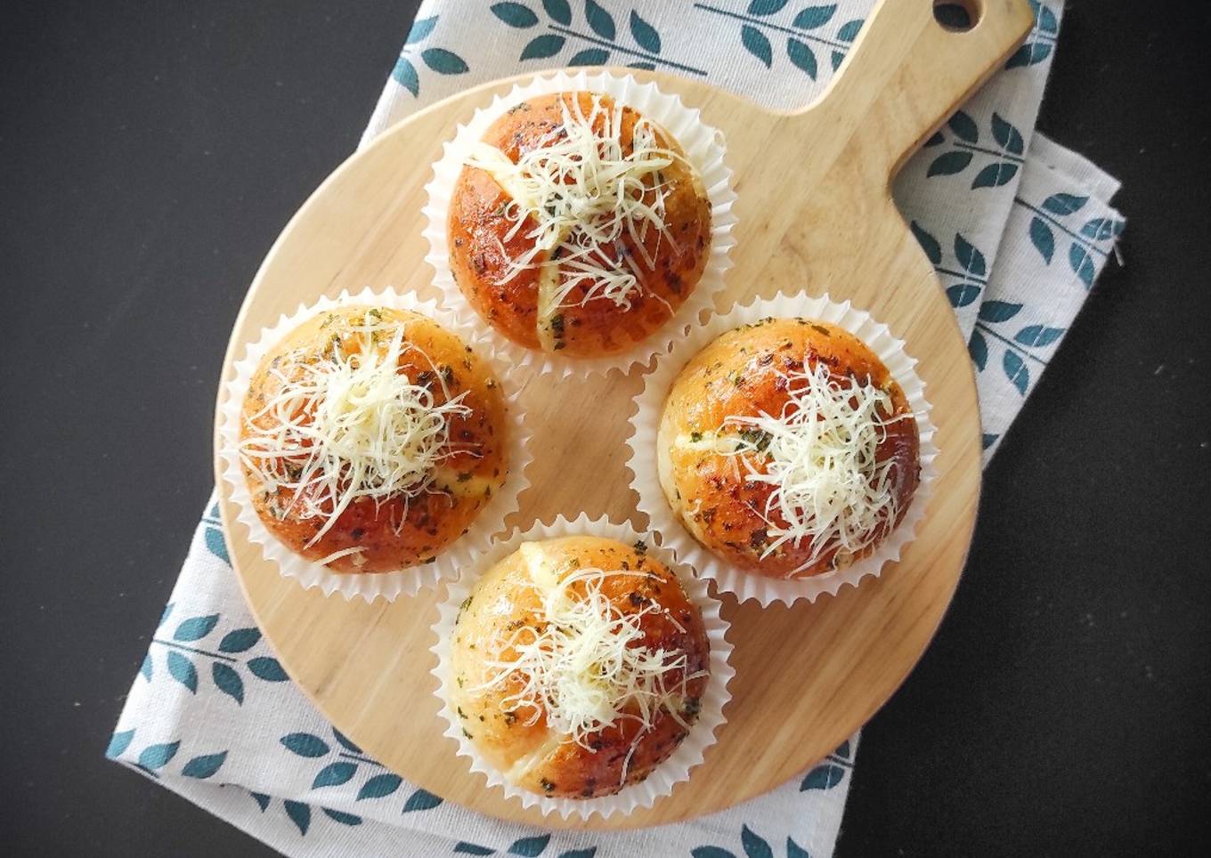 🥖 gazta Korean garlic bread and cheese 🧀 