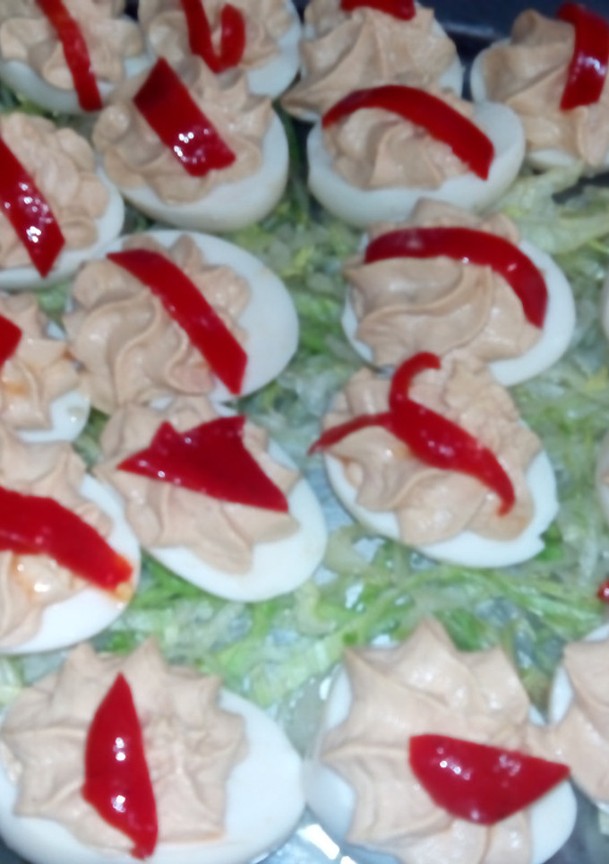 Una foto de Huevos rellenos