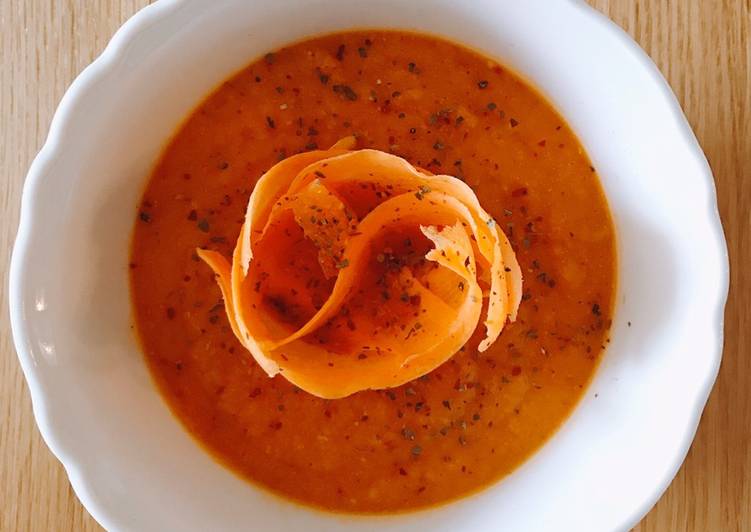 Tomato and vegetable soup