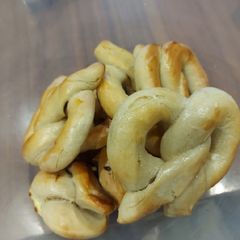 A picture of Pretzels.