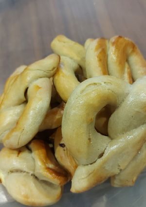 A picture of Pretzels.