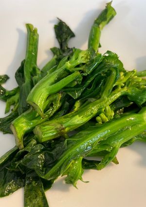一人份橄欖油炒芥蘭花 的食譜成品照片