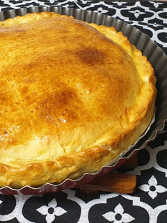 Una foto de Pastel de manzana y queso crema 😉