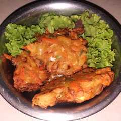 A picture of Bakwan sayur.