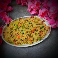 A picture of Qninoa upma.