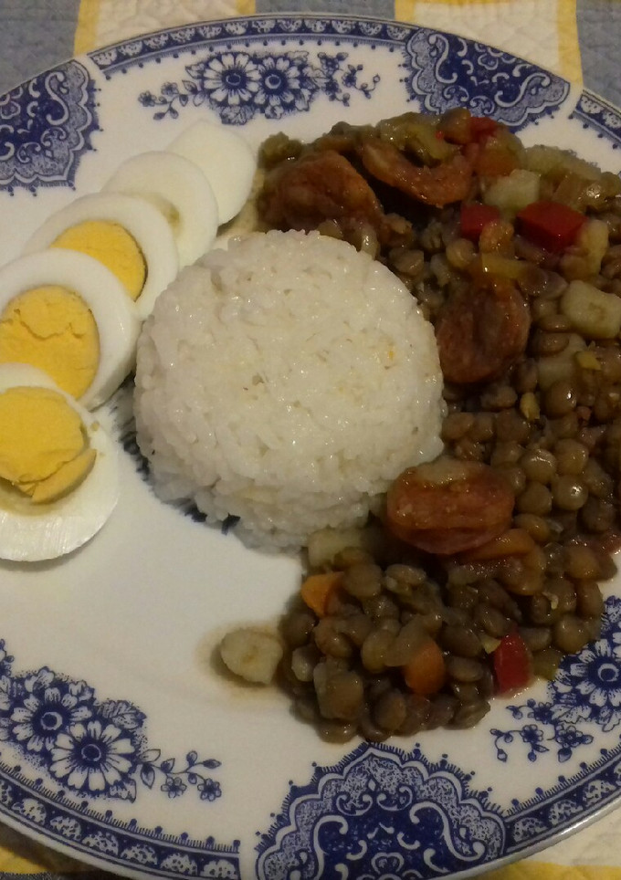 Una foto de Lentejas con chorizo