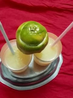 મોસંબી નું જ્યૂસ (Mosambi Juice Recipe In Gujarati) રેસીપી મુખ્ય ફોટો