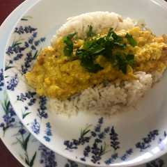 Una foto de Curry de coliflor