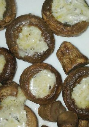 Una foto de Champiñones rellenos de queso azul
