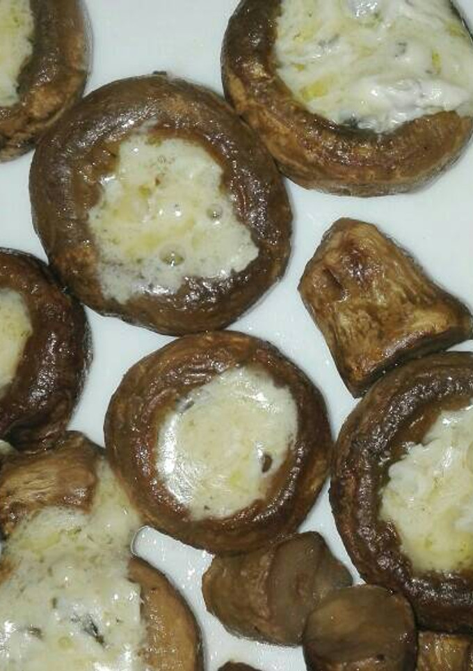 Una foto de Champiñones rellenos de queso azul
