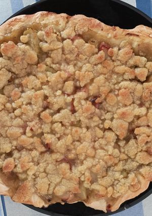 Une photo de Pizza crumble rhubarbe