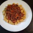 Ñoquis con zapallo a la boloñesa