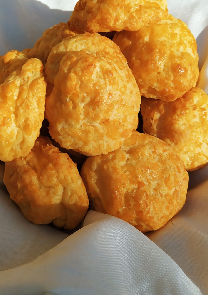 Una foto de Scones de Queso Fáciles