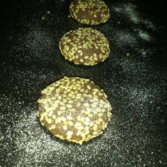 A picture of Seesame cookies.