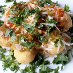 A picture of Moon daal pakode.