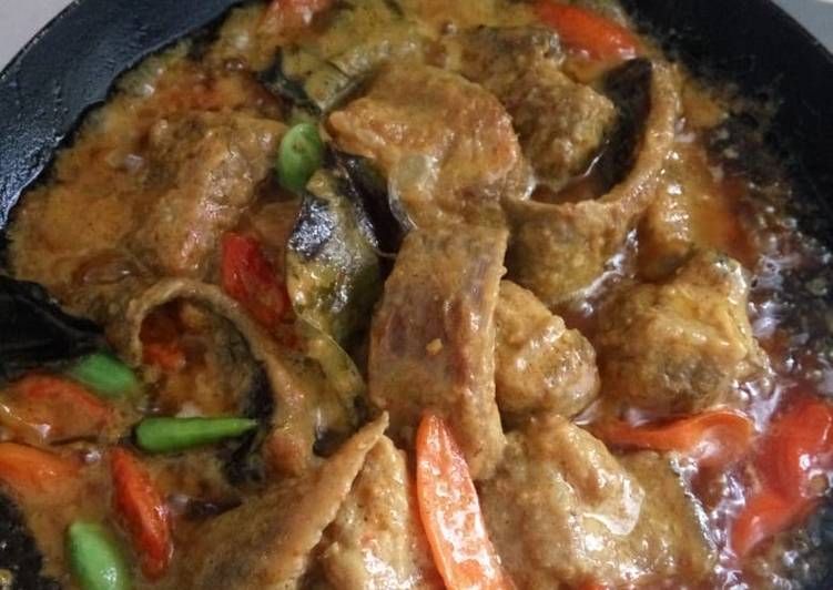 Resep Ikan pari santan pedes di jamin pedes ny nampol 😄😄😄, Menggugah Selera