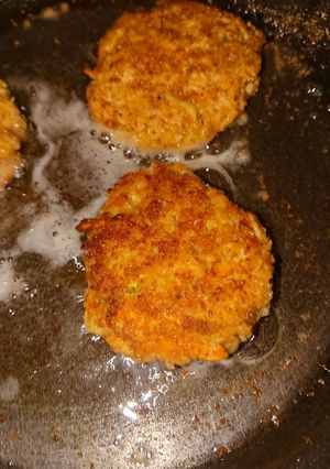 Una foto de Tortitas de verdura y con pollo