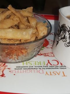 नमक का पारा (namak ka para recipe in Hindi) रेसिपी मुख्य फोटो