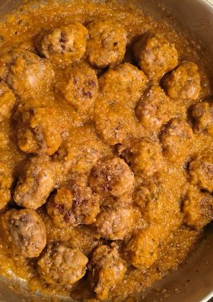 Una foto de Albóndigas con salsa española