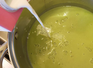 Spárgakrémleves recept fotója
