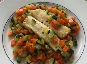 Foto di Filetti di Nasello con Verdure🐟🥕🥒