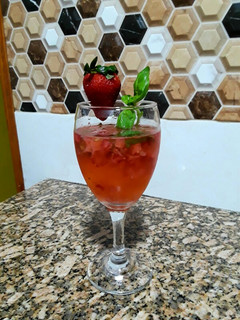 Una foto de Limonada Rosa Refrescante
