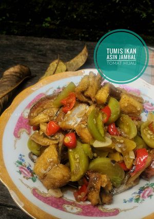 Foto resep Tumis Ikan Asin Jambal Tomat Hijau