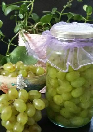 عکسی از دستور ترشی انگور