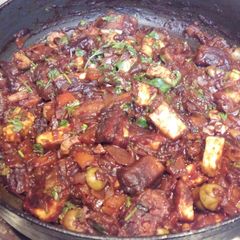 A picture of Lazeez paneer chilli.