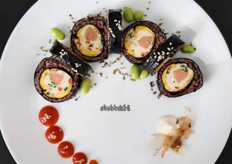 Bagaimana Menyiapkan Kimbap Telur 3 Warna, Lezat Sekali