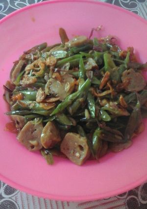 Foto resep Oseng buncis campur bakso