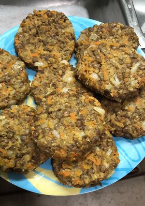 Una foto de Hamburguesas de lentejas y avena 🍔