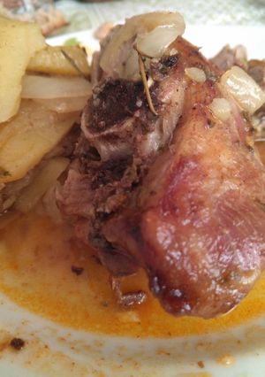Una foto de Cordero (Ternasco) asado
