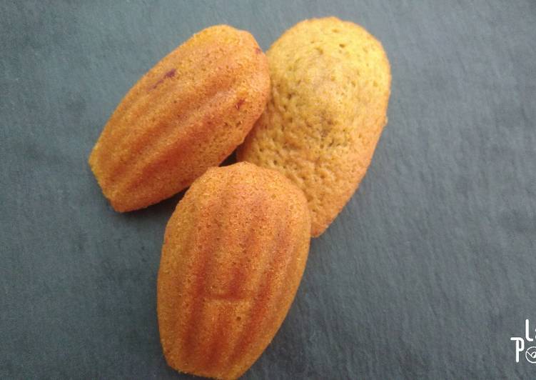 Madeleines au café