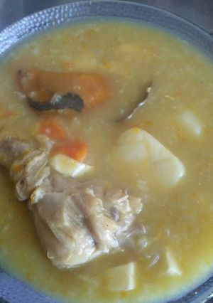 Una foto de Sopita de arroz con pollo