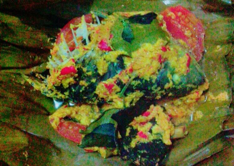 Bahan-bahan Ikan mas bumbu pepes yang nikmat dan Mudah Dibuat