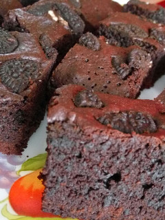 Foto resep Brownies panggang toping oreo