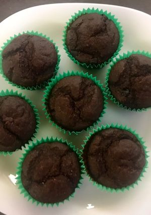 Una foto de Muffins de cacao, avena y banana