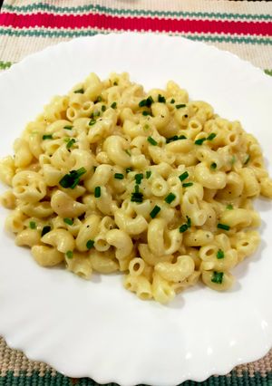 A picture of White Sauce Cheesy Pasta.