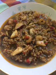 Una foto de Arroz caldoso de pobre confinado 😄😄