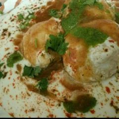 A picture of Dahi vada.
