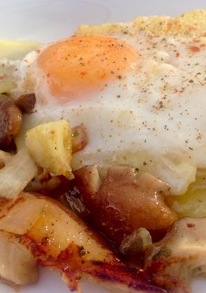 Una foto de Wok de shitake