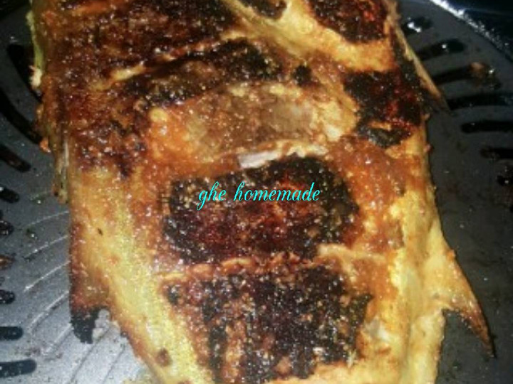 Bagaimana Membuat Ikan bakar bumbu kecap yang Enak Banget