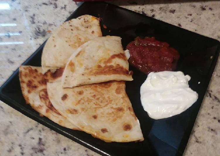 How to Prepare Quick Quesadilla