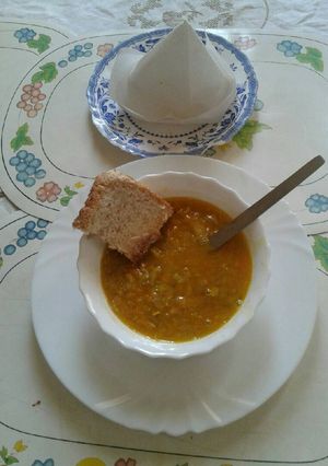 A picture of Leek soup.