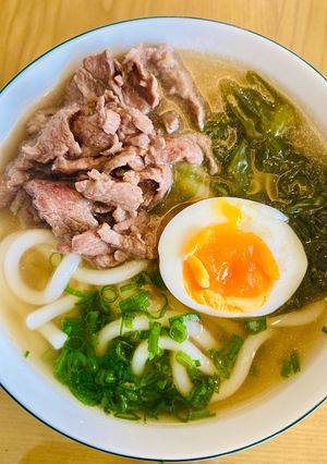 Hình của món Udon thịt bò.