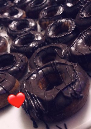 صورة لوصفة الدونات بالشوكولا😘