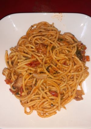 Csirkés-spenótos spagetti recept fotója