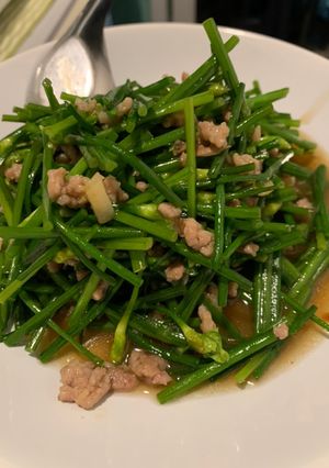 รูปของ ผัดดอกไม้กวาดหมูสับ